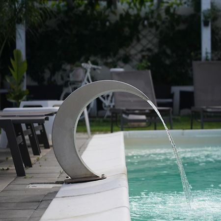 Villa Leonardo San Foca - Room, Pool & Restaurant エクステリア 写真