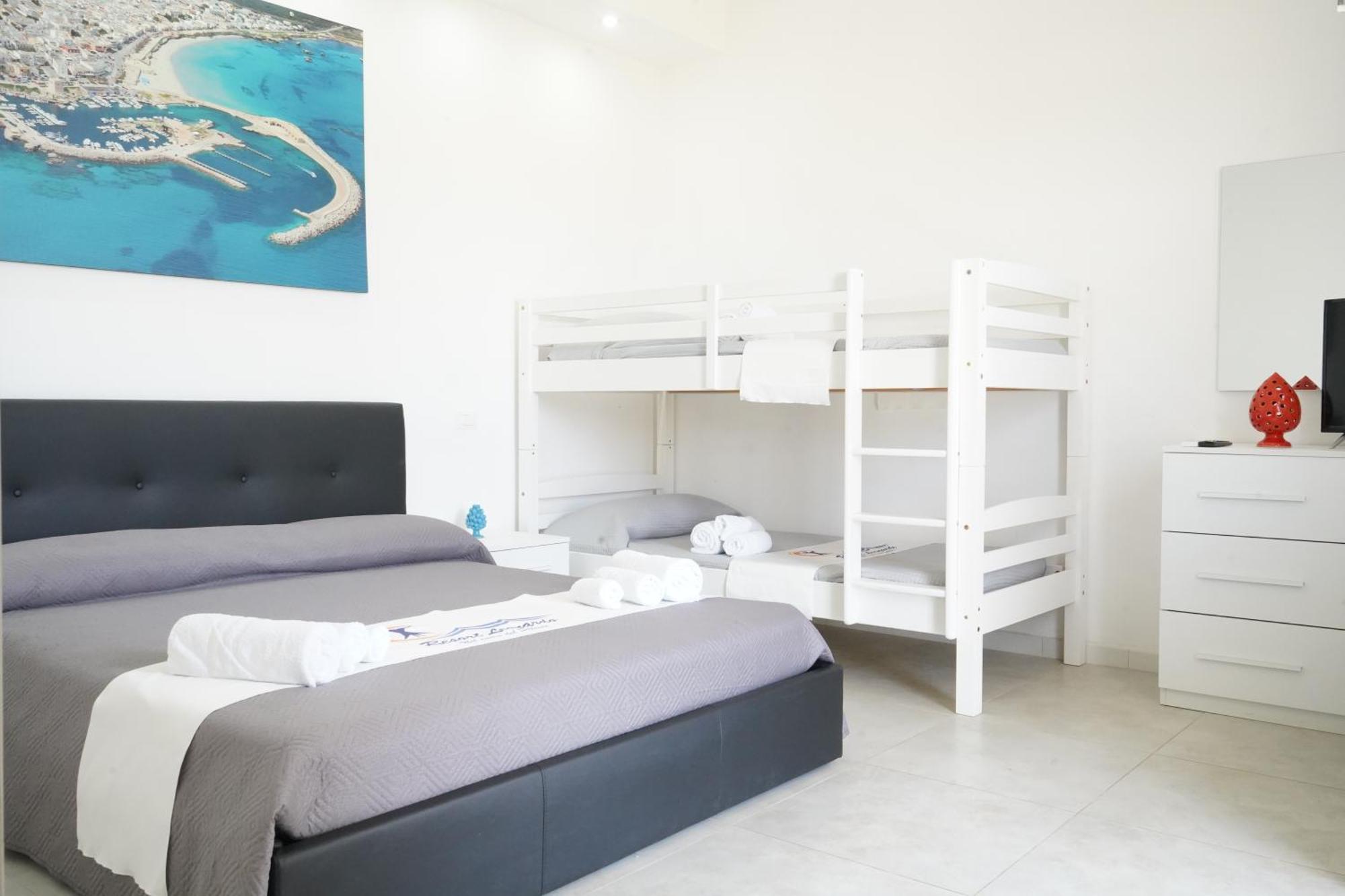 Villa Leonardo San Foca - Room, Pool & Restaurant エクステリア 写真