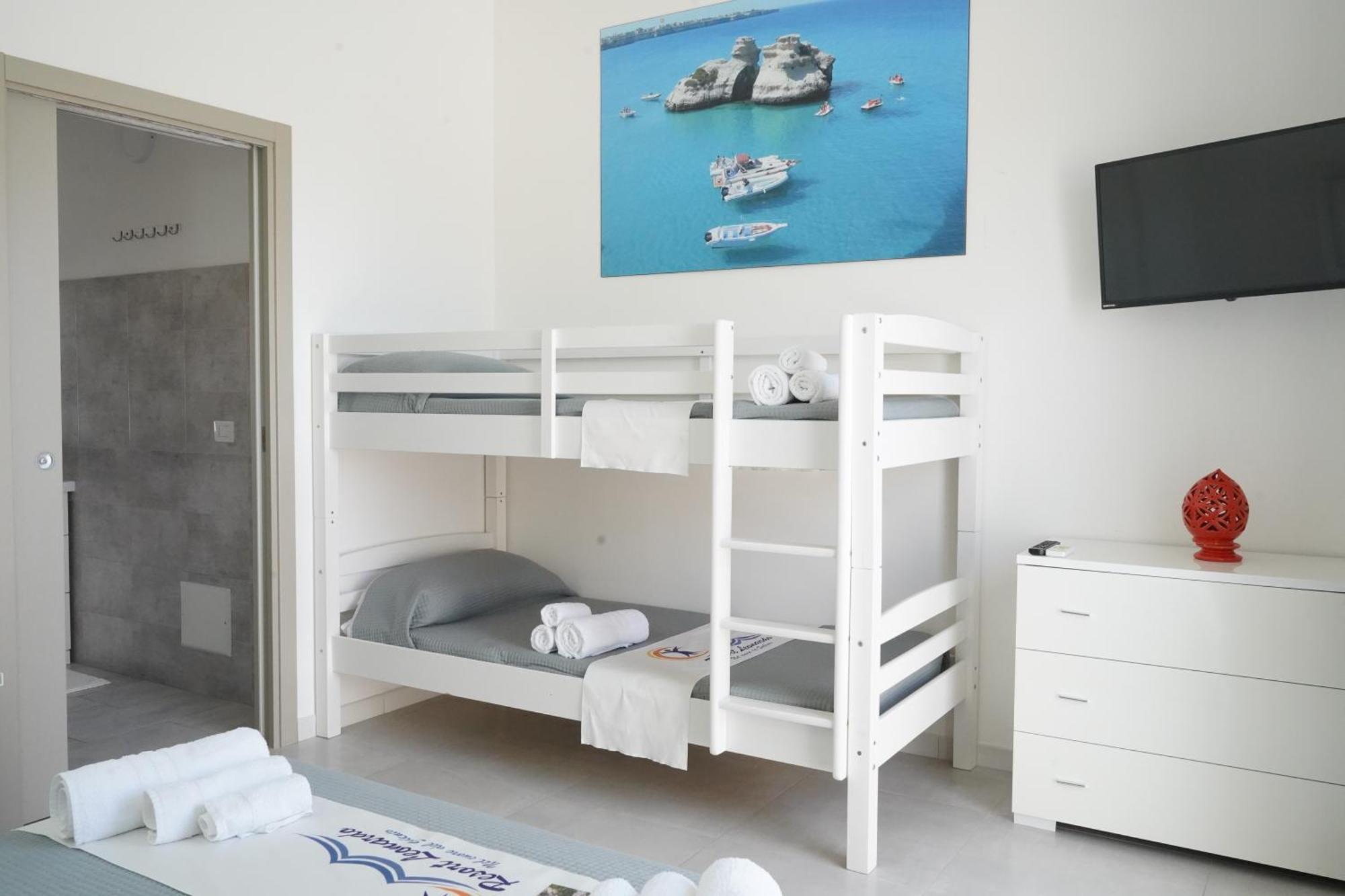 Villa Leonardo San Foca - Room, Pool & Restaurant エクステリア 写真