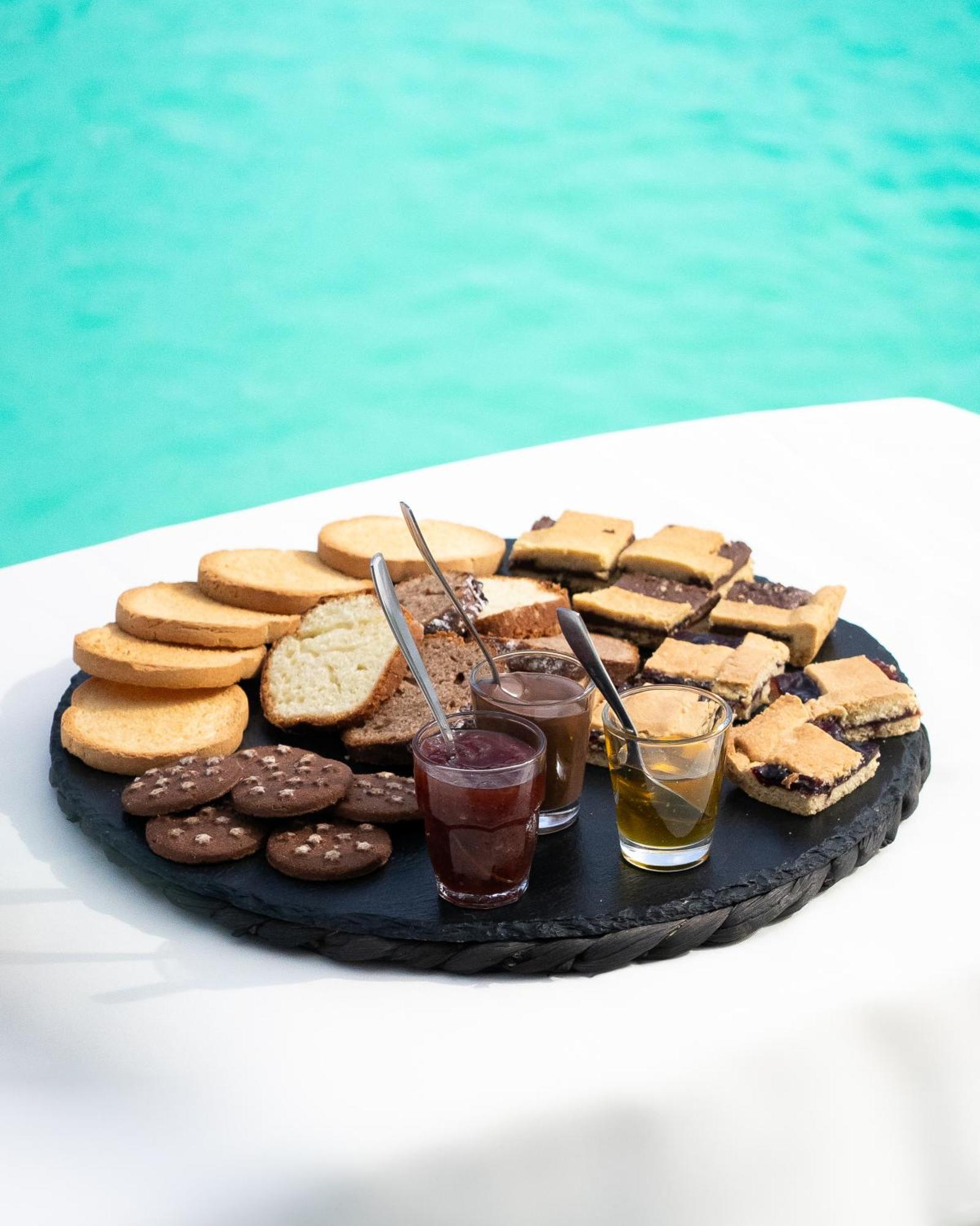 Villa Leonardo San Foca - Room, Pool & Restaurant エクステリア 写真